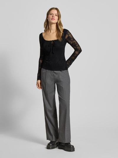 Gina Tricot Semitransparentes Longsleeve mit Schnürung Black 1