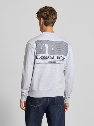 Ellesse Sweatshirt mit Label-Stitching Hellgrau 5