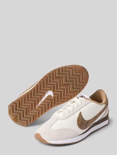 Produktfoto, Sneaker mit Logo Modell 'Pacific Premium' von Nike in Beige und Braun, Abgerundete-Spitze, Schnürung, Gummisohle, Absatzhöhe: 2 cm, Schafthöhe: 8 cm, Schaftweite: 9 cm