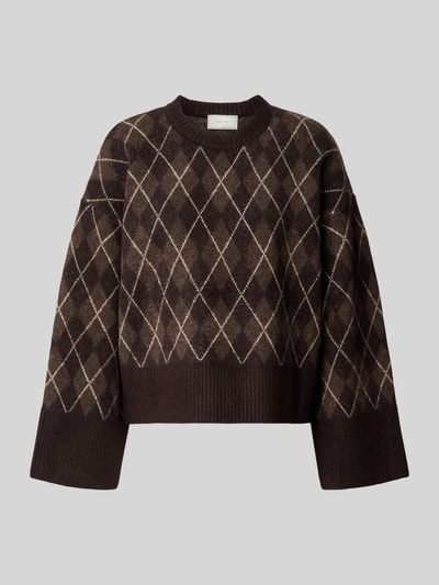 Produktfoto, Relaxed Fit Pullover mit Woll-Anteil von Neo Noir in Braun mit Rauten-Strickmuster, Rundhalsausschnitt, elastischer Material-Mix, Strick-Optik, Damen Pullover