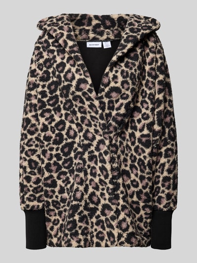 Produktfoto, Jacke im Allover-Look Modell 'CUDDLE' von NOISY MAY®, beżowo-czarny wzór, miękka faktura, krój regular fit, kaptur, długość tyłu w rozmiarze S: 74 cm, szerokość ramion w rozmiarze S: 44 cm, szerokość klatki piersiowej w rozmiarze S: 81 cm, długość rękawa w rozmiarze S: 77 cm.