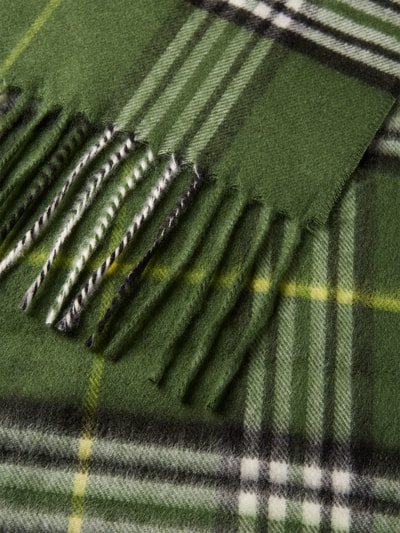 Fraas Schal mit Ausfransungen Gruen 2