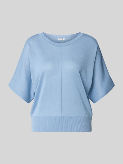 Produktfoto, Relaxed Fit Oberteil aus Viskose-Mix in Strick-Optik von More & More in Hellblau, Damen Oberteil mit Rundhalsausschnitt, Halbarm, elastischer Bund, Rückenlänge 56 cm, Ärmellänge 25 cm