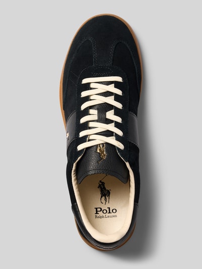 Produktfoto, Sneaker aus echtem Leder Modell 'HRT AERA PP' von Polo Ralph Lauren in Schwarz mit weißen Schnürsenkeln und strukturierter Oberfläche