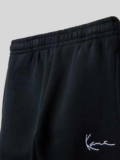KARL KANI Spodnie dresowe o kroju regular fit z wyhaftowanym logo Czarny 2