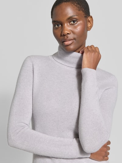 Christian Berg Woman Regular Fit Rollkragenpullover aus reinem Kaschmir Mittelgrau Melange 3