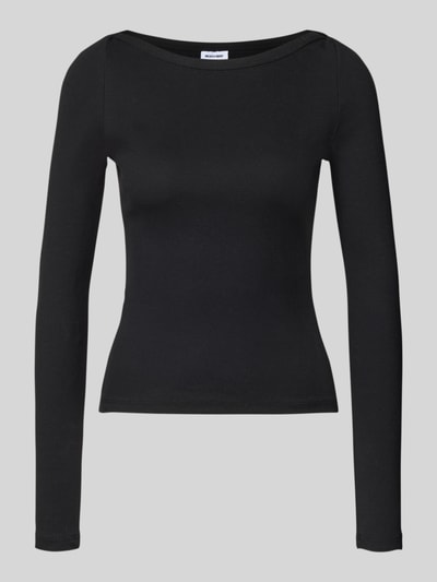 Produktfoto, schwarzes Slim Fit Shirt aus Baumwoll-Mix Modell 'MAYA' von NOISY MAY®, Ripp-Optik, U-Boot-Ausschnitt, langarm, Damenmode