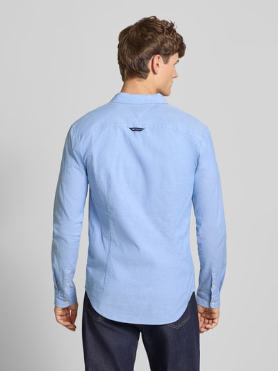 Tommy Jeans Koszula casualowa o kroju slim fit z tkaniny Oxford Jasnoniebieski melanż 5
