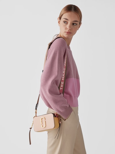 Marc Jacobs Crossbody Bag im Colour-Blocking-Design Rosé 1