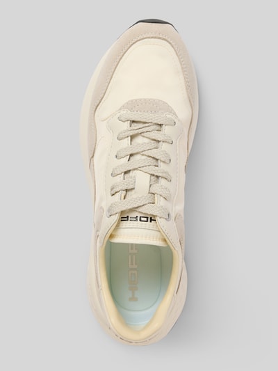 Produktfoto, Sneaker aus Leder-Mix mit Logo-Detail Modell 'City' von HOFF, profilowana podeszwa, zaokrąglony krój, sznurowanie, wysokość obcasa 4 cm, wysokość cholewki 6 cm, szerokość w rozmiarze 40: 8 cm, jasne odcienie beżu i kremu, miękka tekstura
