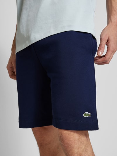 Lacoste Regular fit sweatshorts met labelbadge Marineblauw - 3