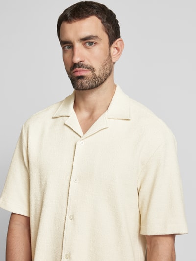 BOSS Poloshirt mit V-Ausschnitt Modell 'LARS' Offwhite 3