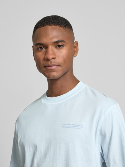 Tom Tailor Denim T-shirt o kroju relaxed fit z czystej bawełny Jasnoniebieski 3