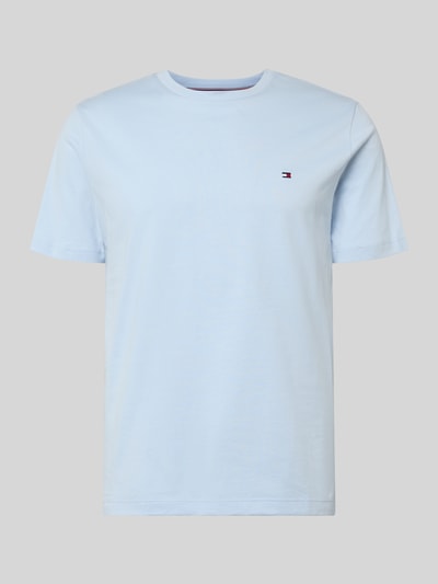 Produktfoto, Regular Fit T-Shirt aus reiner Baumwolle von Tommy Hilfiger, efekt: jednolity kolor, wyhaftowane logo, dżersej