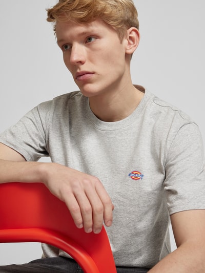 Dickies T-Shirt mit Label-Print Modell 'MAPLETON' Hellgrau Melange 3