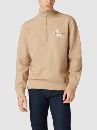 Calvin Klein Jeans Strickpullover mit Label-Details Beige meliert 4