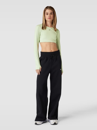 NIKE TRAINING Cropped Longsleeve mit Label-Print Oliv 1