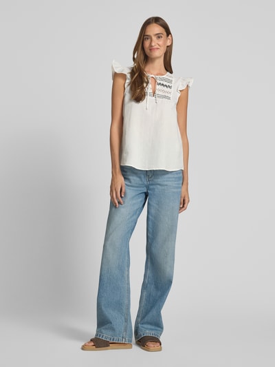 B.Young Top bluzkowy o kroju regular fit z wycięciem w kształcie łezki Złamany biały 1