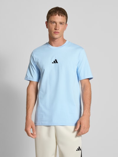 adidas Sportswear T-shirt met labelstitching en ronde hals Bleu - 4