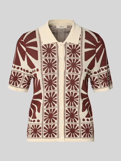 Produktfoto, Strickshirt mit Umlegekragen Modell 'GABERA' von SUNCOO PARIS im Regular-Fit aus Viskose-Mix mit Knopfverschluss und grafischem Muster, Damen, Rückenlänge 55 cm, Ärmellänge 26 cm, beige-braun, Vorderansicht.