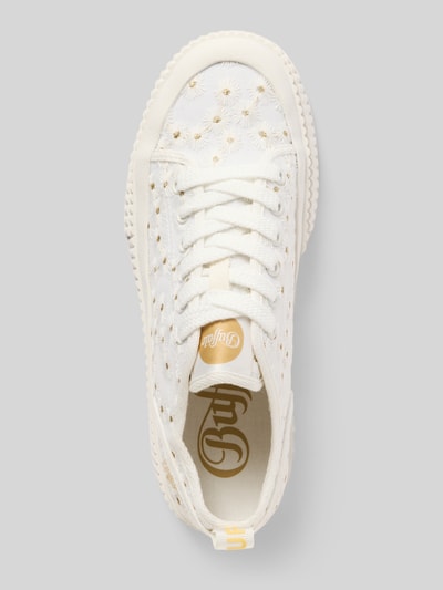 Produktfoto, Sneaker mit Stitchings Modell 'MADISON LOW BLOOM' von Buffalo, weiß mit gelben Blumenmustern, abgerundete Spitze, Schnürung, Profilsohle, Damen Sneaker, Detailaufnahme von oben