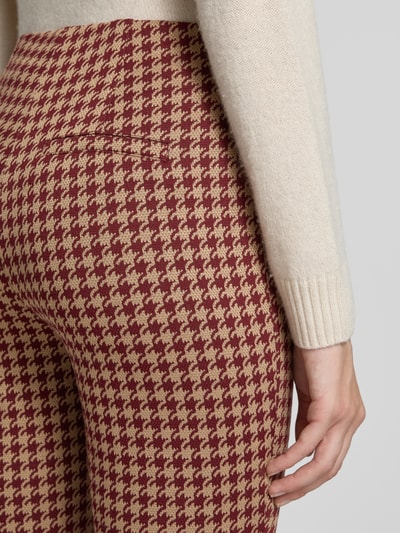 SEDUCTIVE Stoffhose mit Gesäßtaschen Modell 'CINDESSA' Bordeaux 3