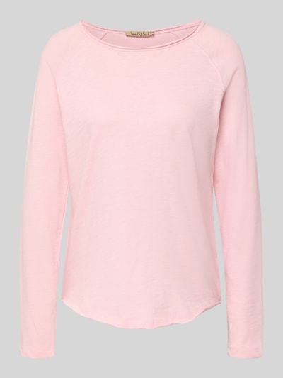 Produktfoto, Longsleeve mit Rundhalsausschnitt von Smith and Soul aus reiner Baumwolle in zartem Rosa, Regular Fit, Rollsaum, Vorderansicht.