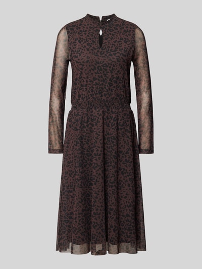 Produktfoto, Knielanges Kleid mit Stretch-Anteil von MORE & MORE in Braun mit Animalprint, semitransparente lange Ärmel, Cut Out, Stehkragen, ausgestellte Form, elastischer Tailleneinsatz, Unterrock, leicht strukturierte Oberfläche