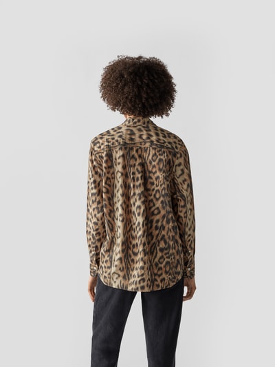 Victoria Beckham Schluppenbluse in Animal-Optik Camel 5