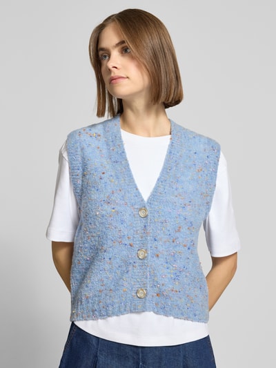 Kobiece model nosi Regular Fit Bezrękawnik aus Schurwoll-Mix von Marc O'Polo Denim, efekt: jednolity kolor, listwa guzikowa, dzianina, mieszanka żywej wełny, całkowity widok z przodu.