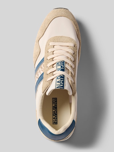 Produktfoto, Sneaker aus Leder-Textil-Mix Modell 'SHARD' von Napapijri in Beige und Blau mit abgerundeter Spitze, Label-Details, Nahaufnahme Oberseite
