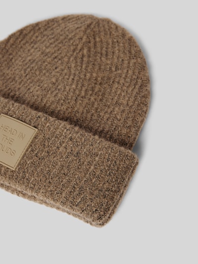 Pieces Beanie mit Umschlag und Patch Modell 'PYRON' Taupe 2