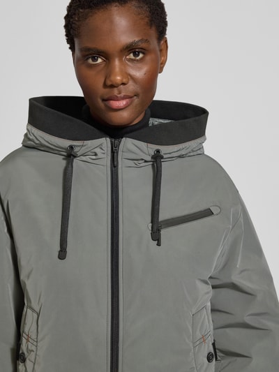 Gil Bret Jacke mit Kapuze Hellgruen 3