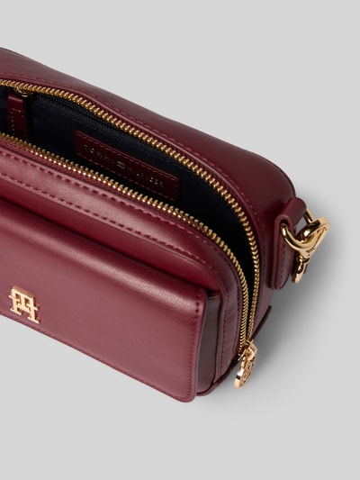 Tommy Hilfiger Torba na ramię z aplikacją z logo Bordowy 5