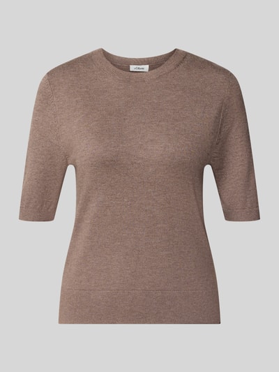 Produktfoto, Regular Fit Pullover aus Viskose-Mix von s.Oliver RED LABEL in Braun mit glatter Oberfläche und kurzen Ärmeln vor hellem Hintergrund.