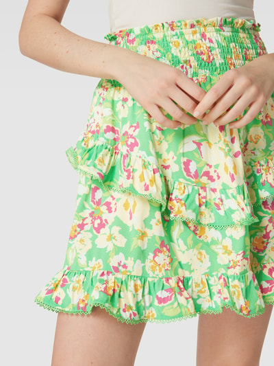 YAS Minirok van viscose met all-over bloemenmotief, model 'URIA' Groen - 3