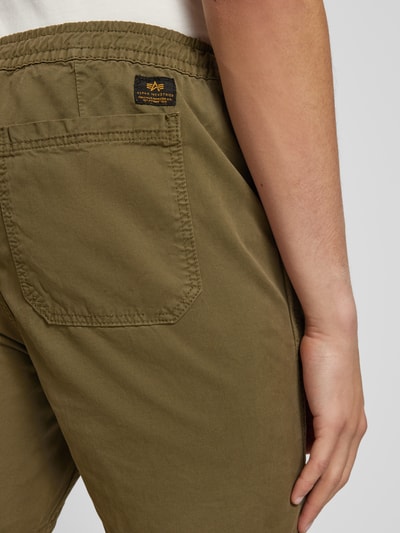 Alpha Industries Szorty z elastycznym pasem i tunelem Oliwkowy 3
