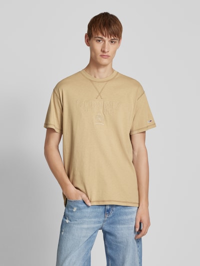 Tommy Jeans Regular fit T-shirt van puur katoen met labelstitching Beige - 4