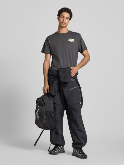 The North Face T-Shirt mit Label-Print und Rundhalsausschnitt Anthrazit 1