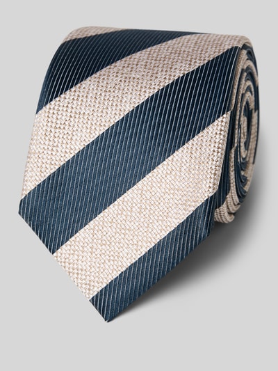 Produktfoto, Seidenkrawatte im Allover-Look (6,5 cm) von OLYMP, reine Seide, breite diagonale Streifen in Dunkelblau und Beige, klassische Form, feine Textur, Label-Detail, Handmade, stilvoll für Herrenmode.