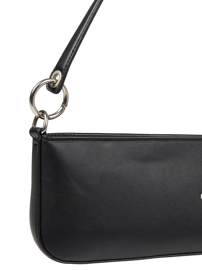 Calvin Klein Jeans Pochette in Leder-Optik  Schwarz 5