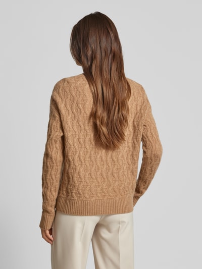 Christian Berg Woman Kaschmirstrickpullover mit Rundhalsausschnitt Camel 5