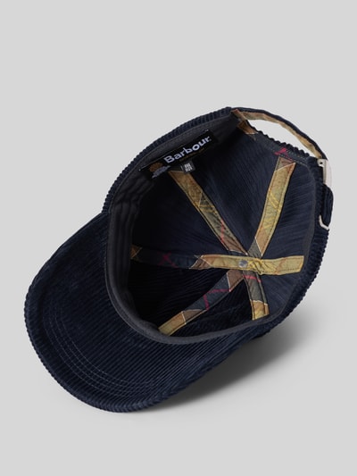 Produktfoto, Cap aus reiner Baumwolle von Barbour, dunkelblauer Cord mit gemustertem Innenband, ruhige glatte Textur, Herren Cap von Barbour