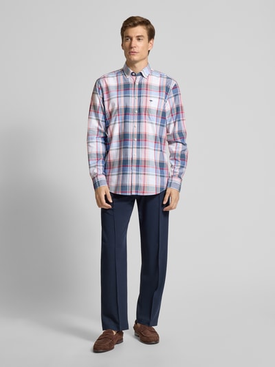 Fynch-Hatton Regular Fit Freizeithemd mit Logo-Stitching Modell 'Oxford' Koralle 1