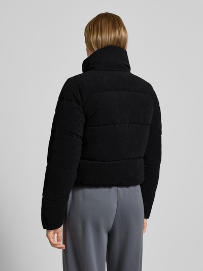 Only Boxy Fit Steppjacke aus Cord Modell 'NEWDOLLY' Metallic Black 5