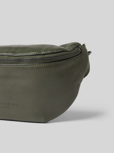 LIEBESKIND BERLIN Handtasche aus Leder mit verstellbarem Schulterriemen Oliv 3