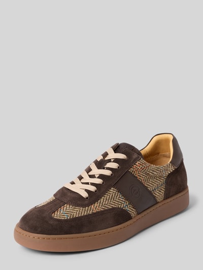 Produktfoto, Senaker aus Leder mit Gummisohle Modell 'UROS' von Carl Gross, braune Farben, abgerundete Spitze, Schnürung, strukturierte Oberfläche, Herren Sneaker, Absatzhöhe 3 cm, Schafthöhe 8 cm, Schaftweite 9 cm