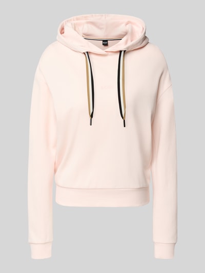 Produktfoto, Regular Fit Hoodie mit Logo-Detail von BOSS, efekt: jednolity kolor, krój regular fit, detal z logo, kaptur, sznurki w paski