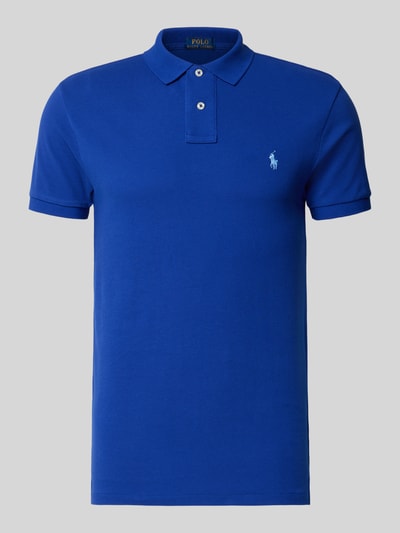 Produktfoto, Slim Fit Poloshirt aus reiner Baumwolle von Polo Ralph Lauren in kräftigem Blau, strukturierte Oberfläche, weiße Knöpfe