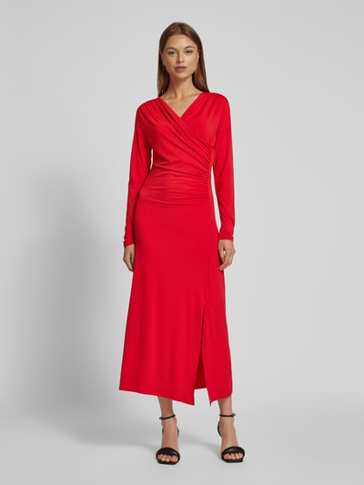 Vero Moda Eng anliegendes Midikleid in Wickel-Optik mit Beinschlitz Modell 'RASMINE' Rot 4